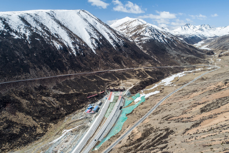 海拔4752米！科华数据为世界海拔最高特长隧道提供高可靠电源